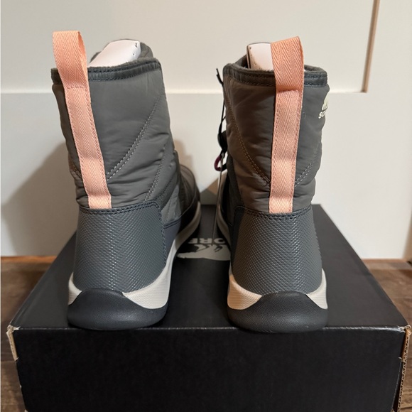 NWT- Youth Sorel Size 7 Whitney II Short Lace WP Boots - Picture 4 of 7